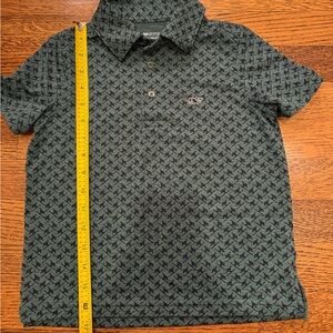 Vineyard Vines boys OTG size 5 ski guy polo shirt
